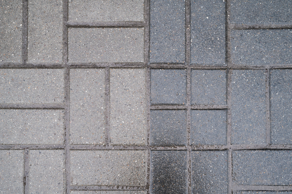 Manutenção de Paver de Concreto: 7 Estratégias Para Garantir 30 Anos de Durabilidade 1 Manutenção de Paver de Concreto